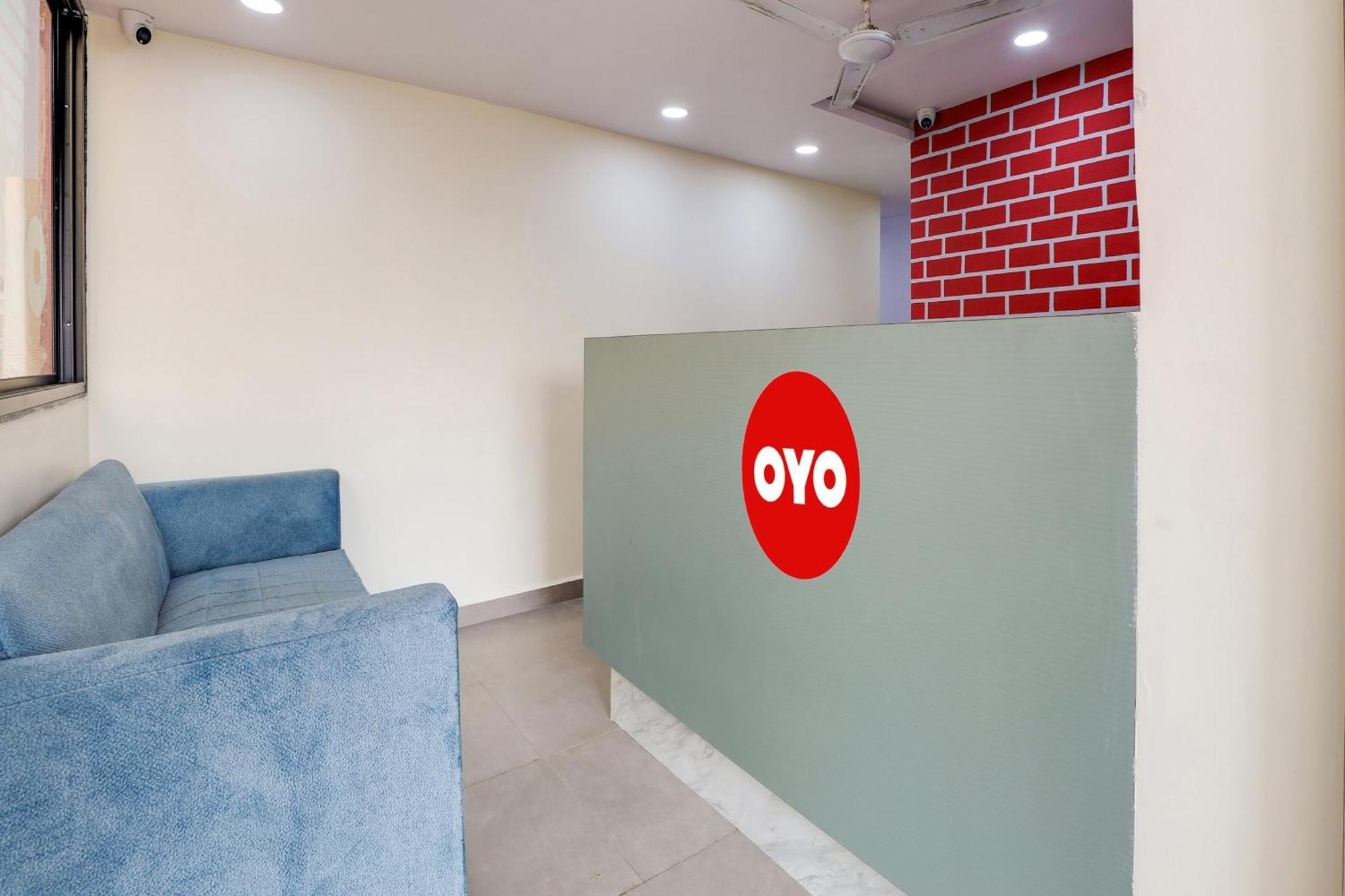 Hotel O Lotus Surat Zewnętrze zdjęcie