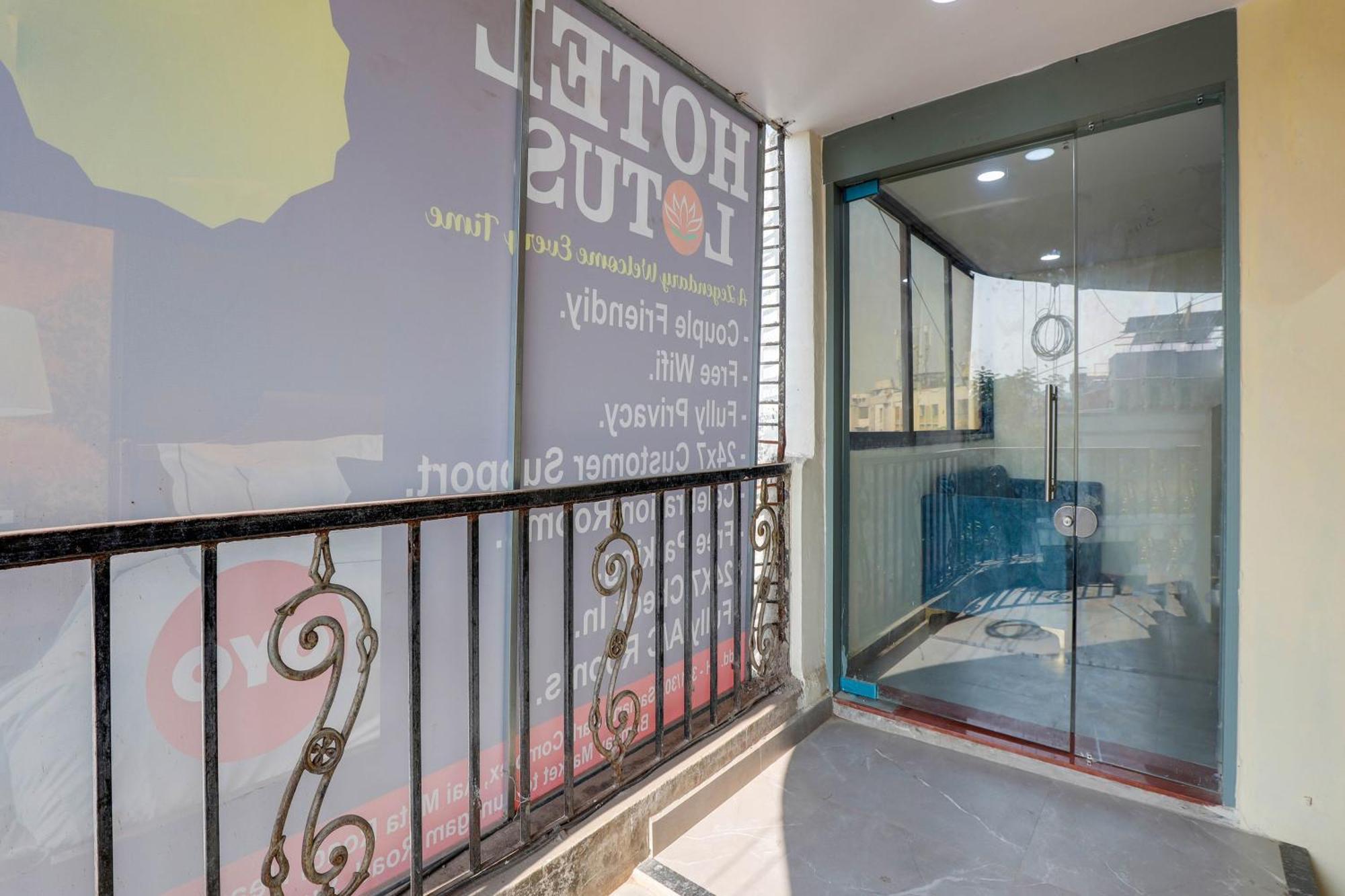 Hotel O Lotus Surat Zewnętrze zdjęcie